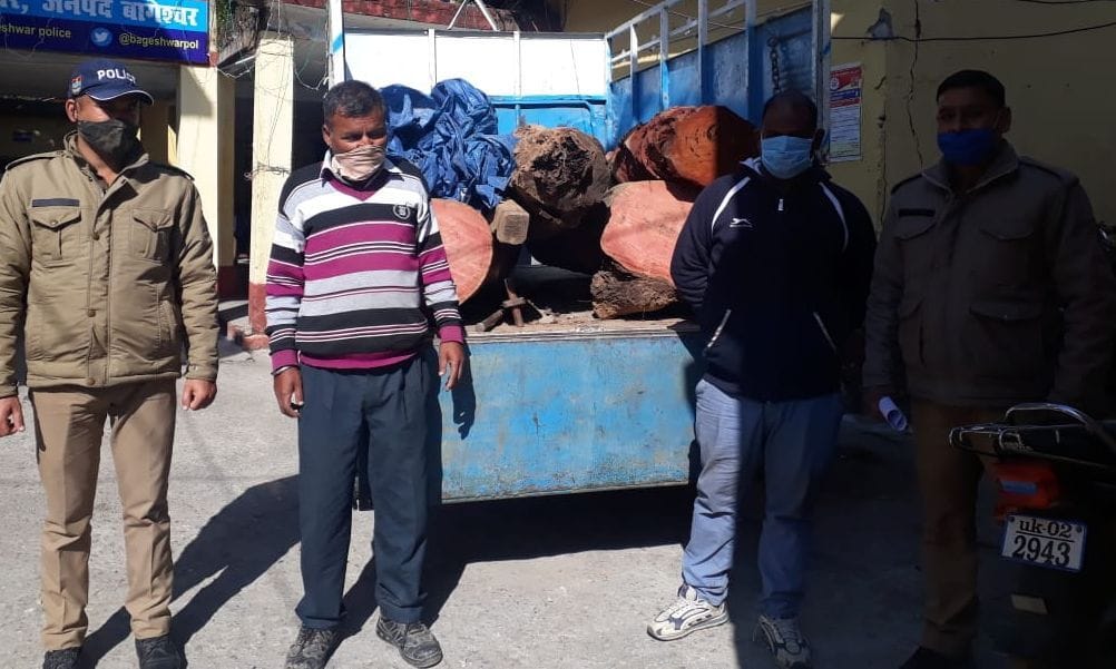 Two arrested for smuggling Tun
