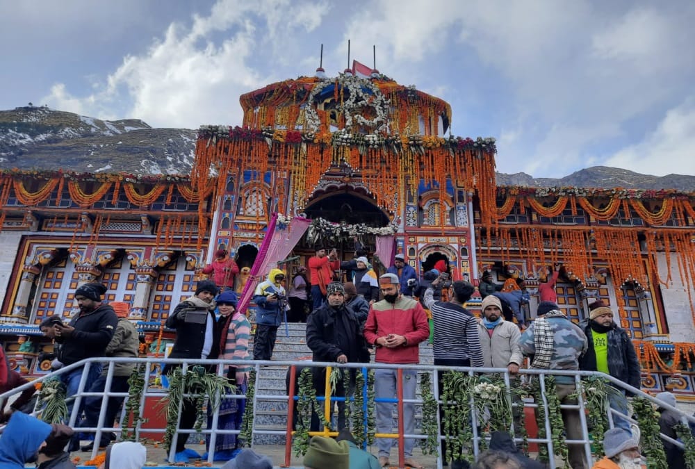 Char dham yatra 2020 Latest News: 10 percent Less Pilgrims Arrive char dham from last year