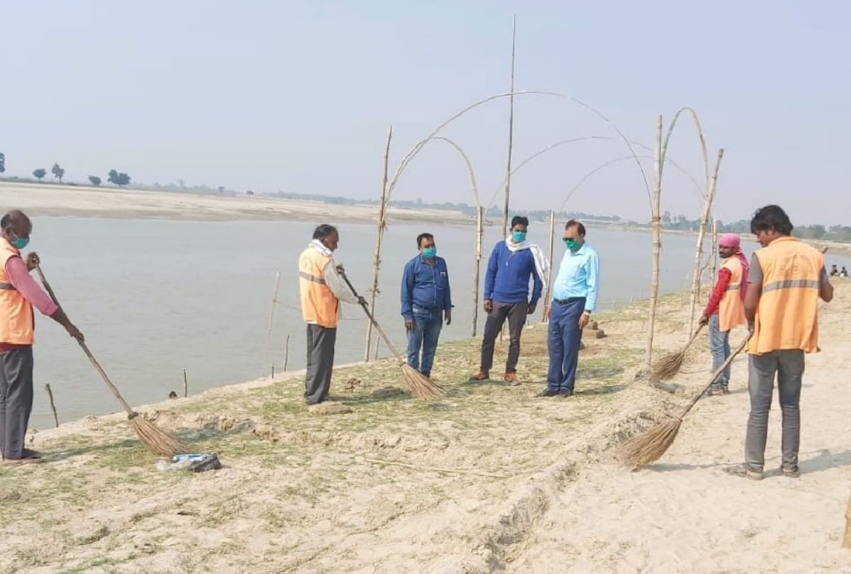 Municipal Corporation created a changing room for women at Chhat Ghats in gorakhpur
