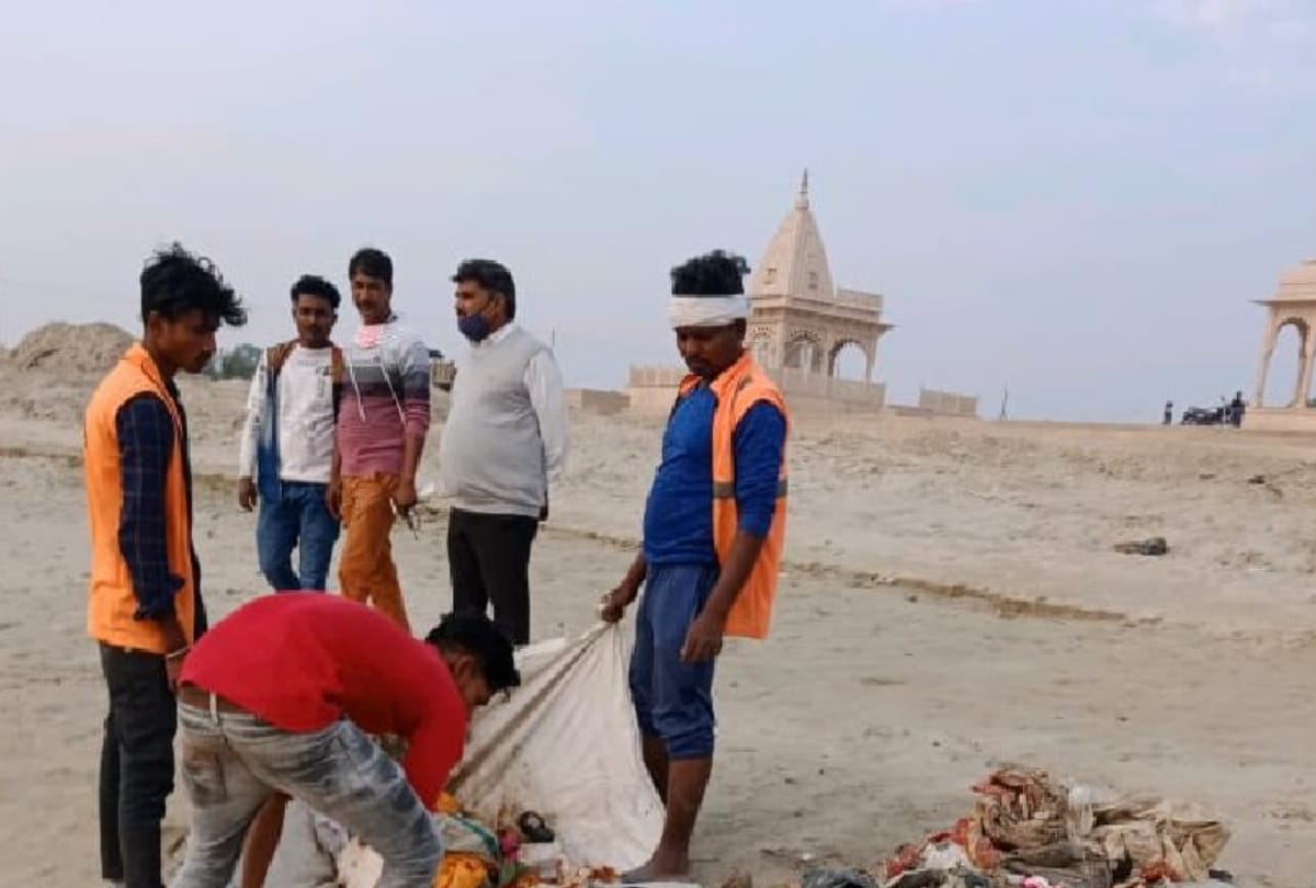 Municipal Corporation created a changing room for women at Chhat Ghats in gorakhpur