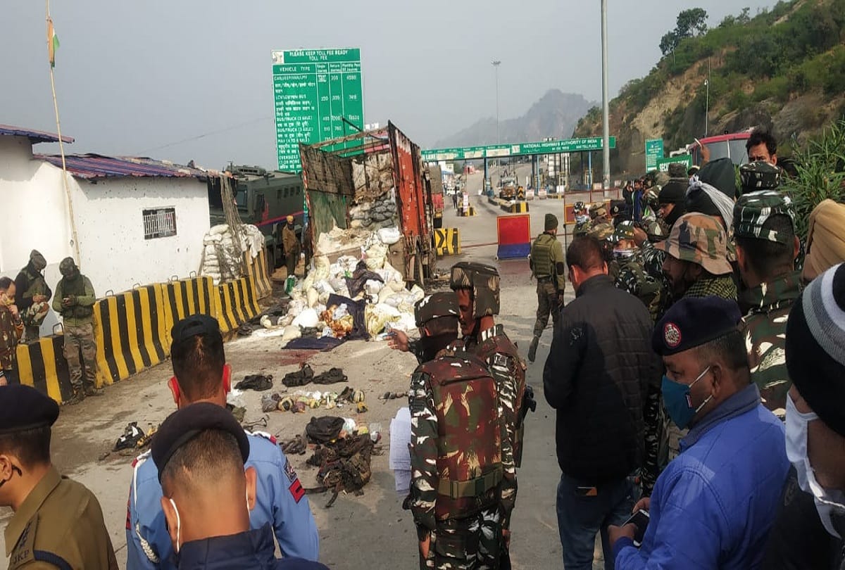 Encounter In Nagrota Jammu Terrorists were in constant contact with Pakistani handlers