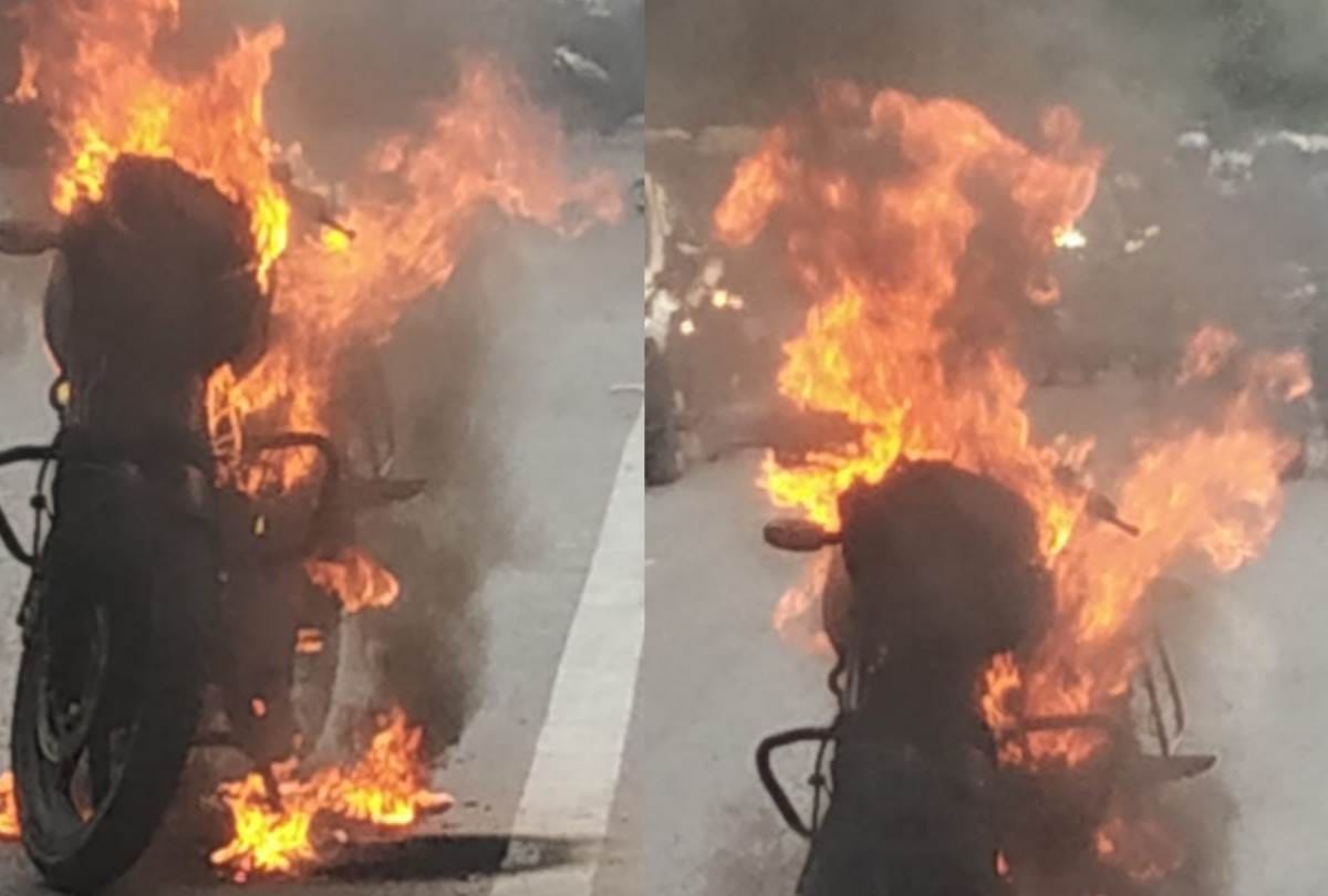 son of former deputy SP set fire on his bike in lucknow