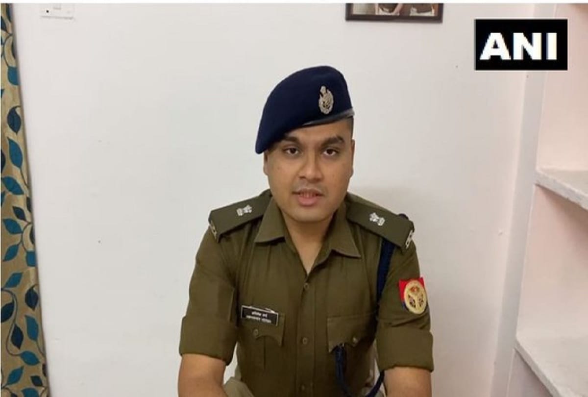 BMW car rider firing at a bike rider in posh area in ghaziabad viral video