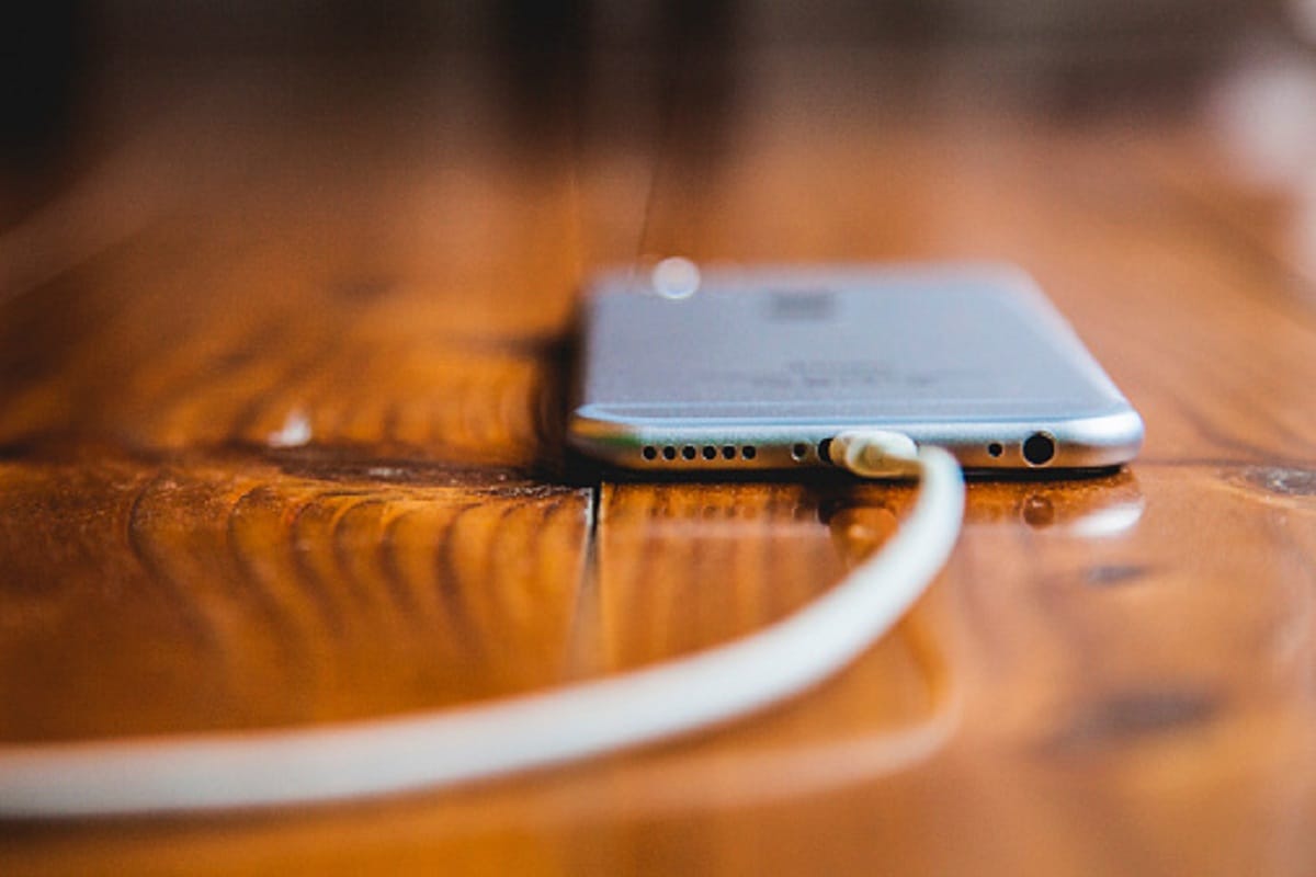 iPhone batterygate investigation Apple will have to pay more than 45 arab as fine to settle iPhone battery claims
