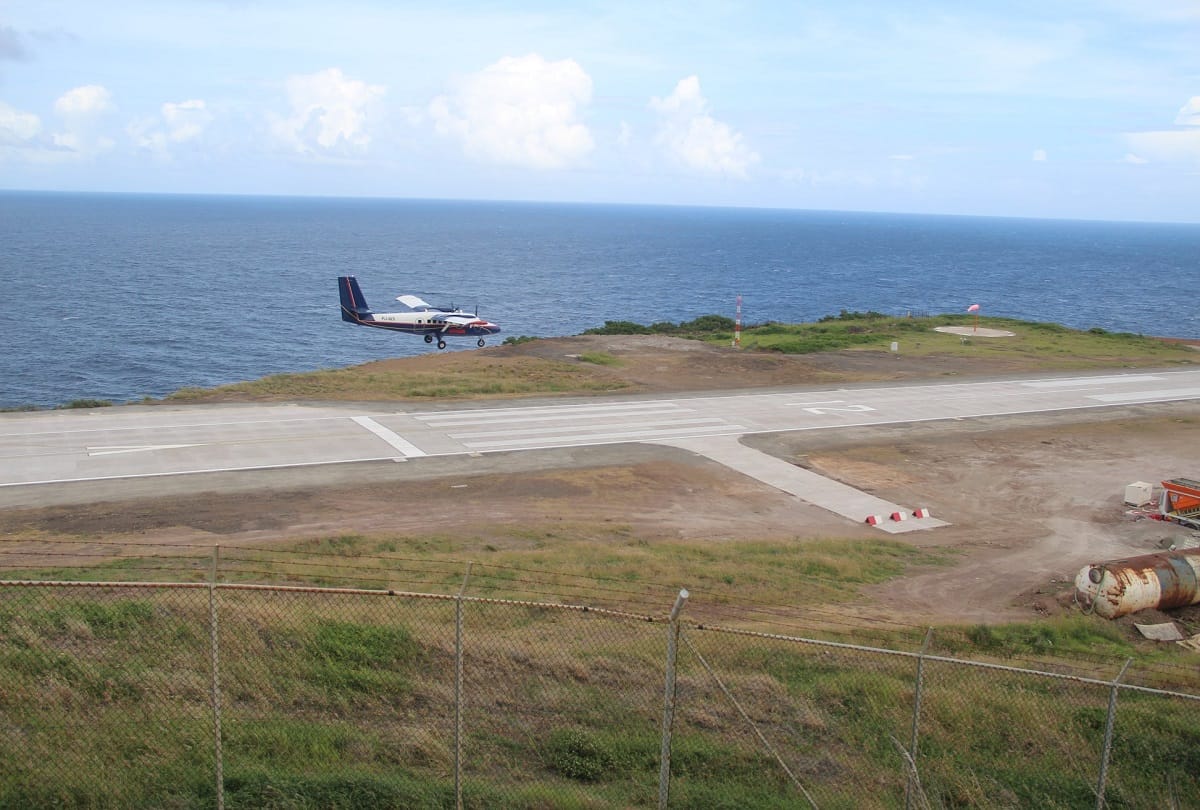 Worlds Most Dangerous Airports Where Pilots Shudder When Landing The Plane