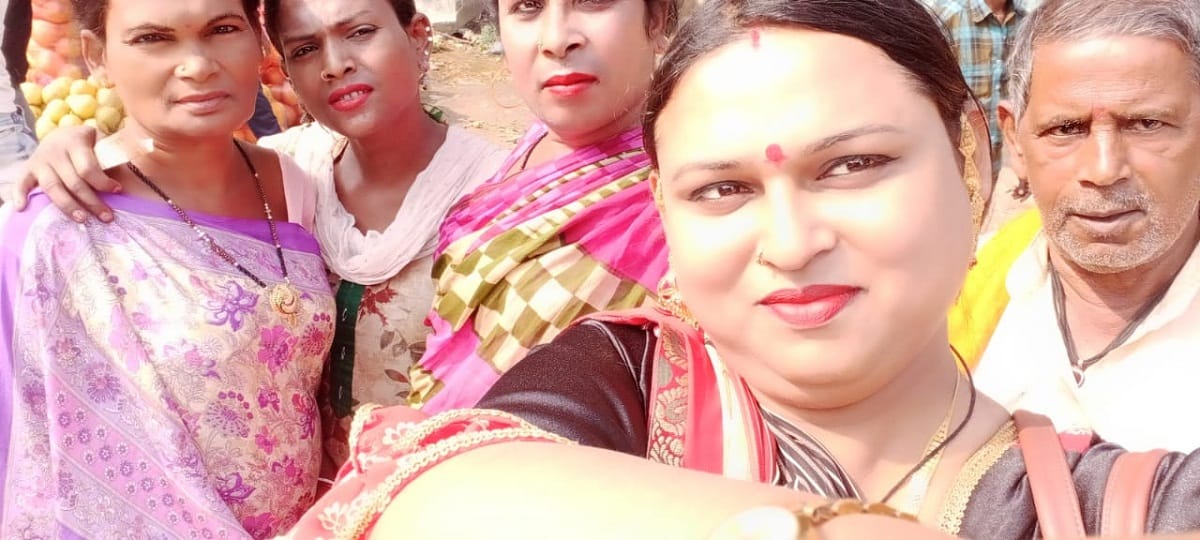 Kinnar are doing the Chhath ceremony of Sun worship for corona in ballia
