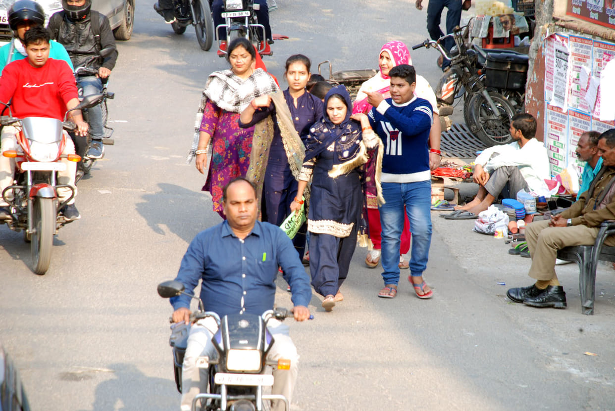 Negligence of festivals increases, Corona cases increased