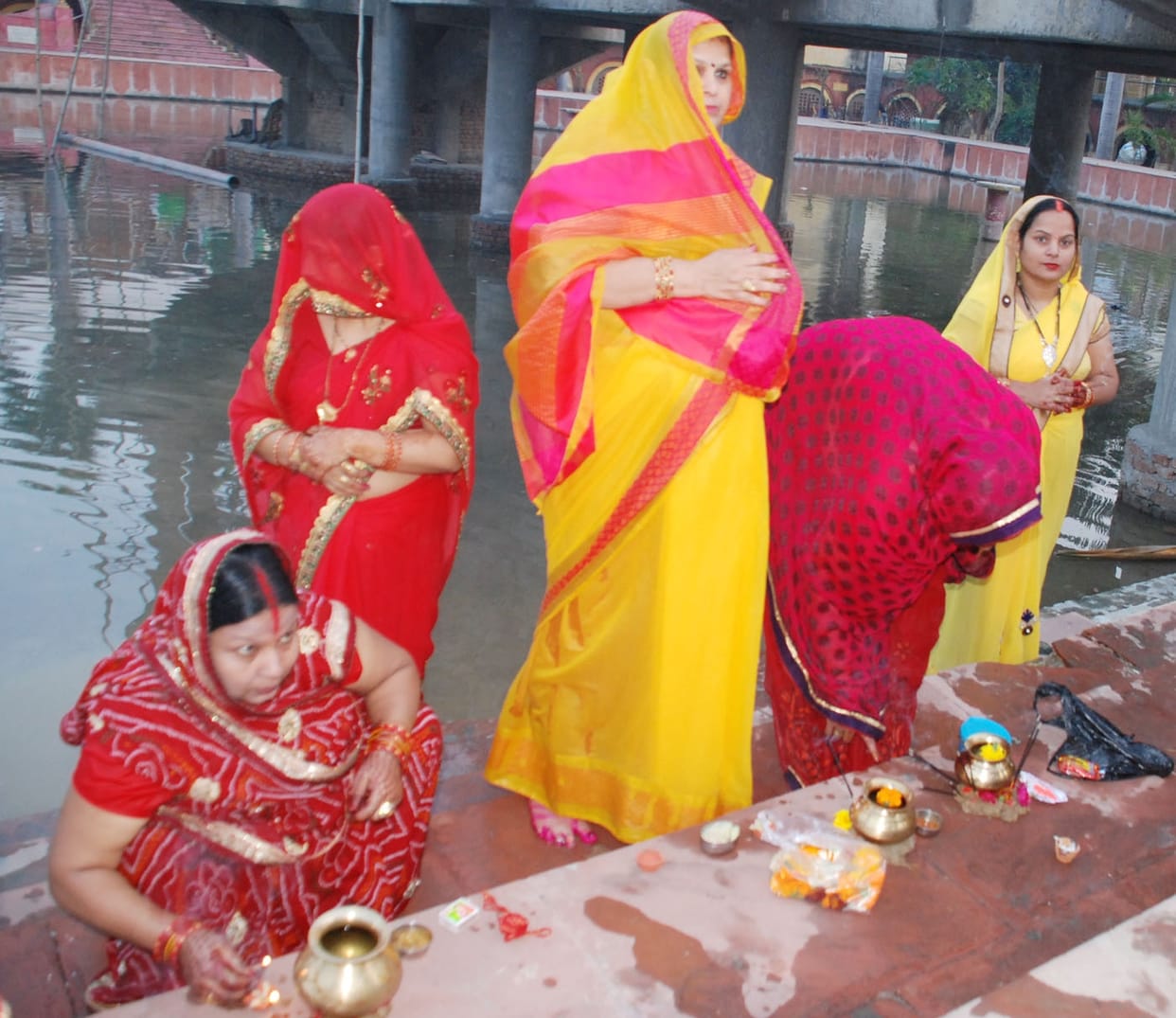 Women kept fast on Nirjala, wishing to end Corona