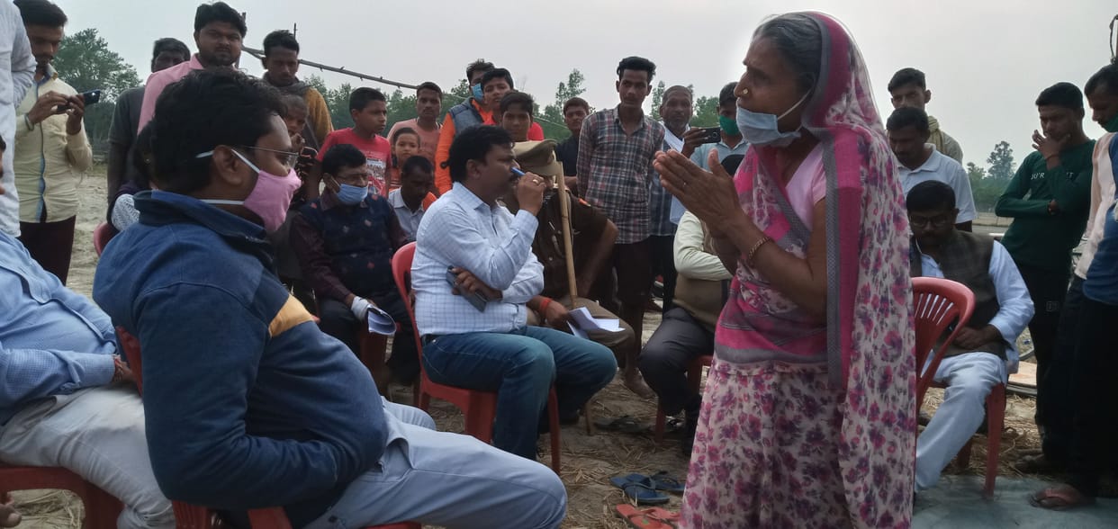 Farmers continue to protest against land acquisition