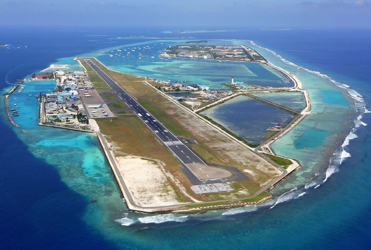 Worlds Most Dangerous Airports Where Pilots Shudder When Landing The Plane