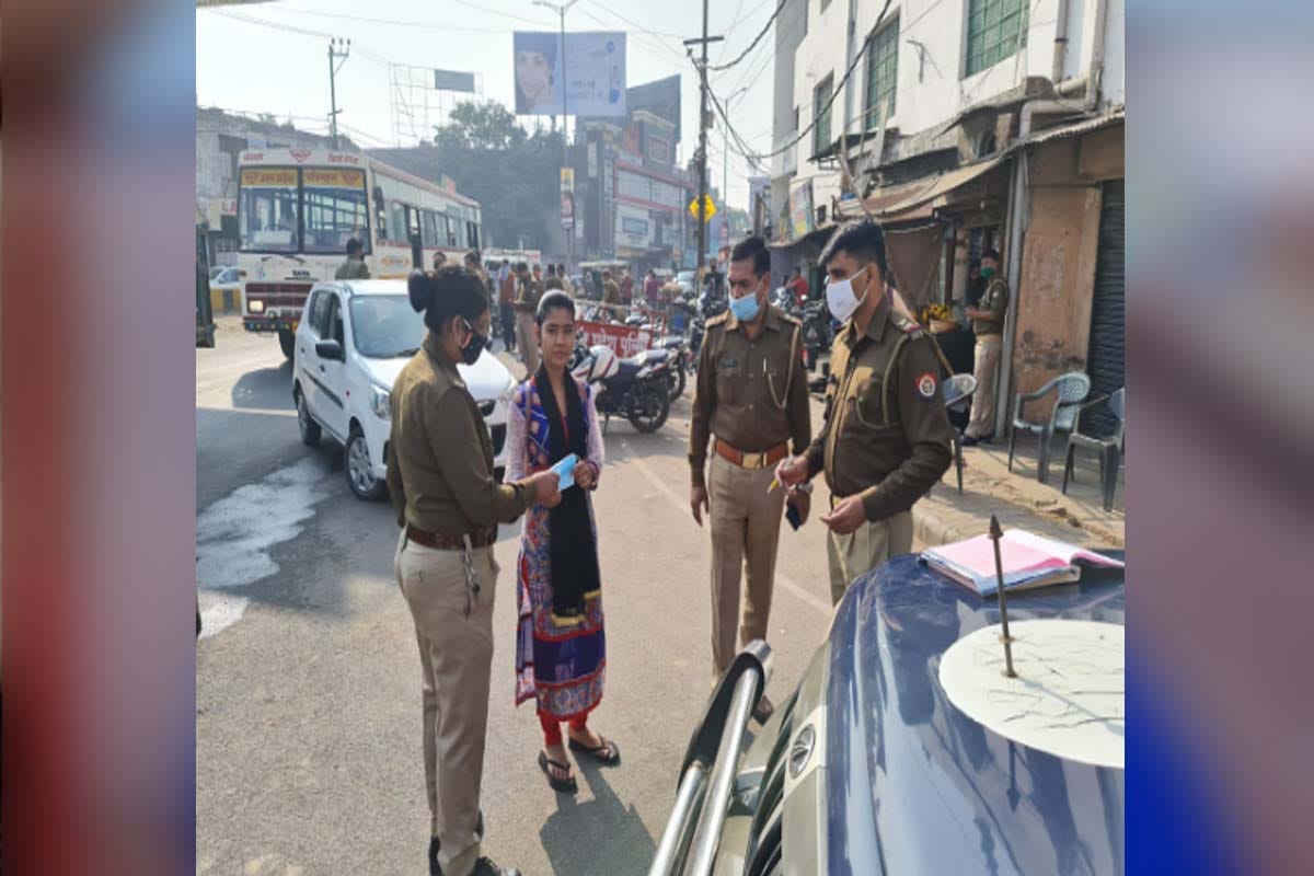 corona in meerut: police makes challan of people without mask in meerut