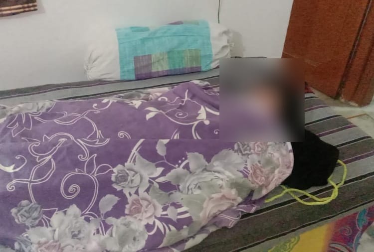 A woman commit suicide during video call to son in Jalandhar of Punjab