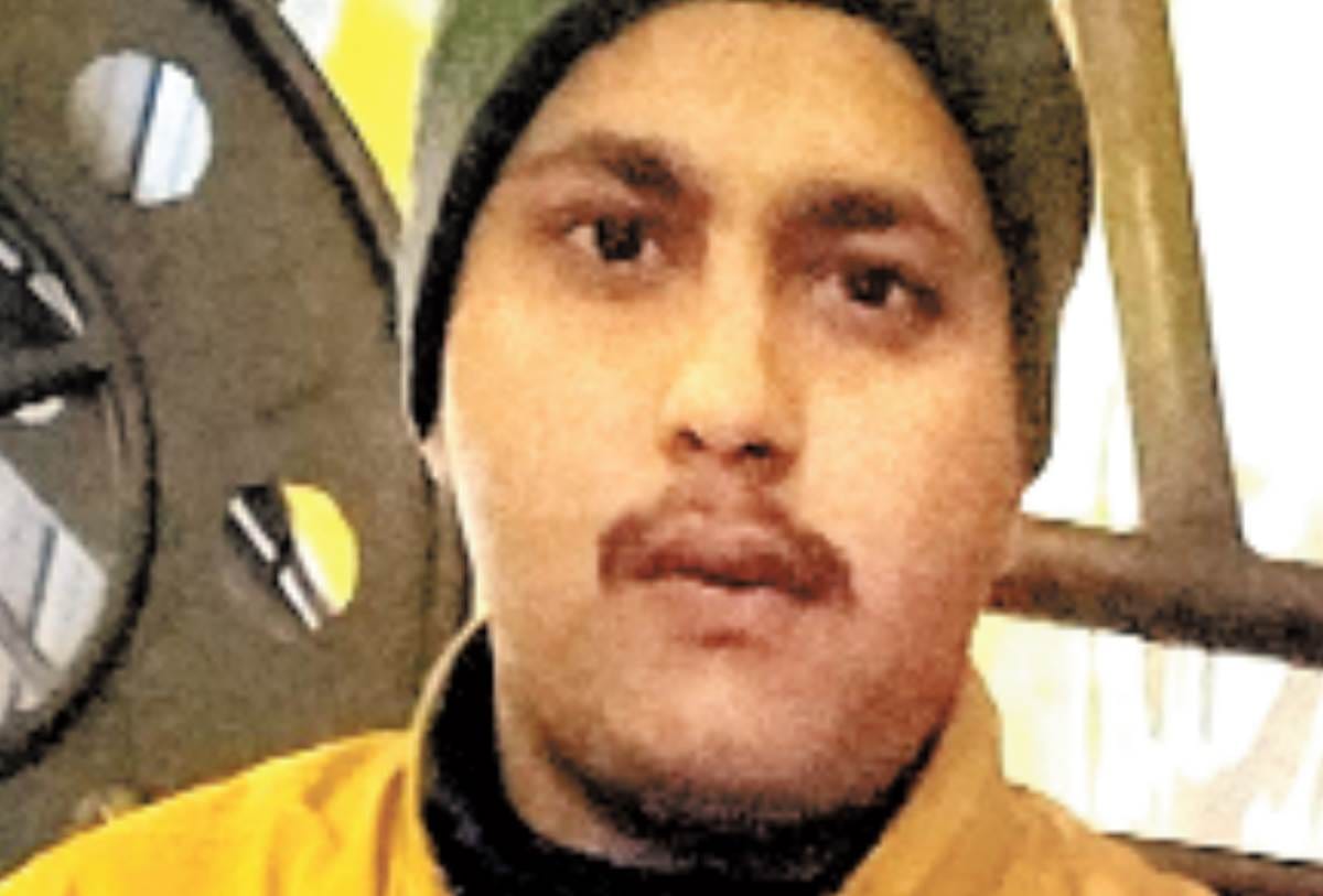Youth missing, mobile and clothes found near water dumping ground