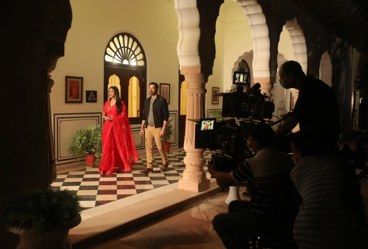 ZEE5 film raat baaki hai not released after resignation of ceo tarun katial avinash das anup soni