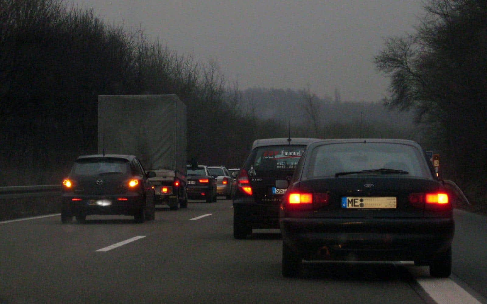 Say goodbye to these 10 bad driving habits in 2020, Take new resolution in 2021 to become a good samaritan driver