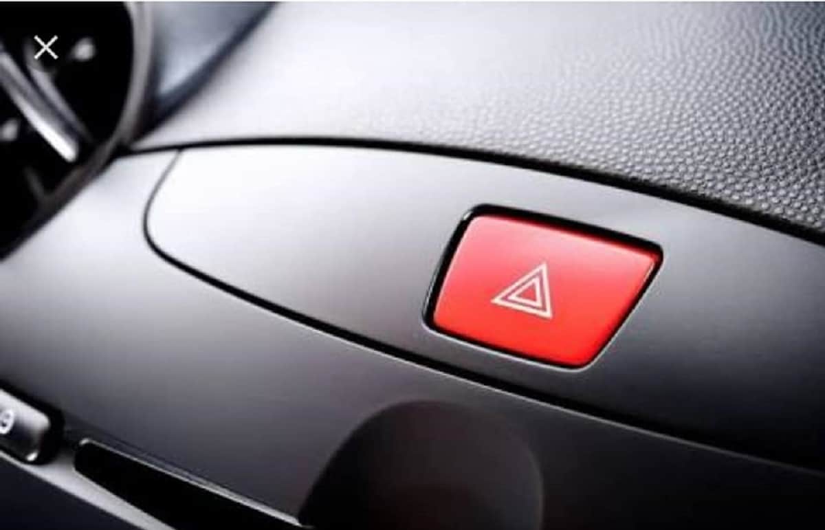 Car Tips in Hindi: How to used hazard lights in cars and bikes, using incorrectly could be fined of Rs 500