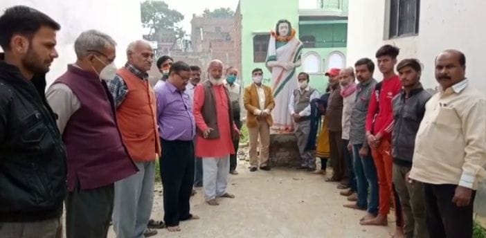 Congress leader and worker celebrated Indira gandhi and laxmiBai anniversary