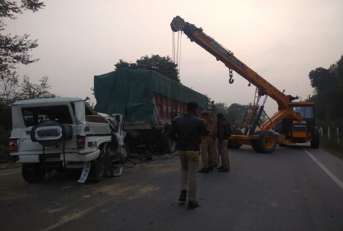 Pratapgarh Accident: Five children and a teenager died, six of the groom's family lost their lives