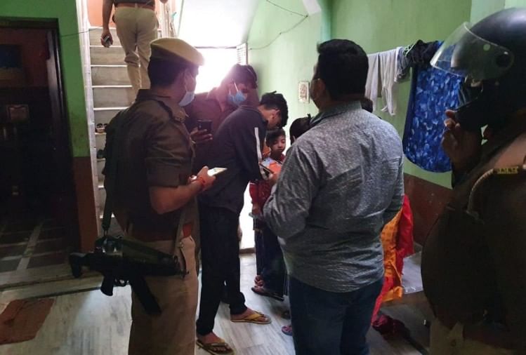 वाराणसी में फिर फायरिंग, भतीजे ने चाचा को गोली मार कर हत्या की Man Killed By Gun Shot In