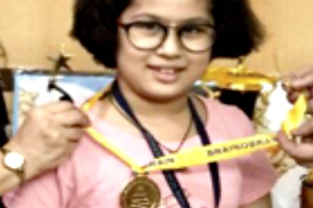 aaradhya babbar won the gold medal in the inter-school online competition brainobrain wonderkid-2020