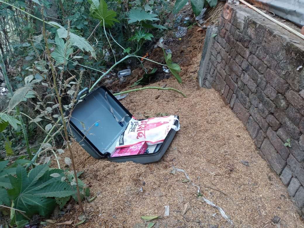 Thieves blew up 49 thousand cash and jewelry