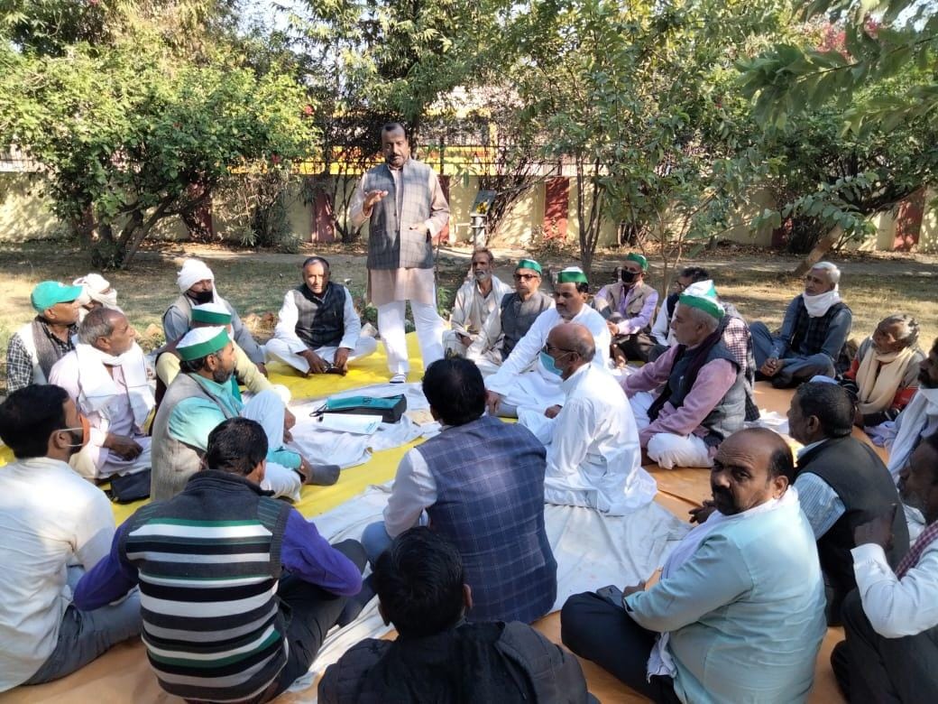 nahar samchan me manmani se kisaan naraaj