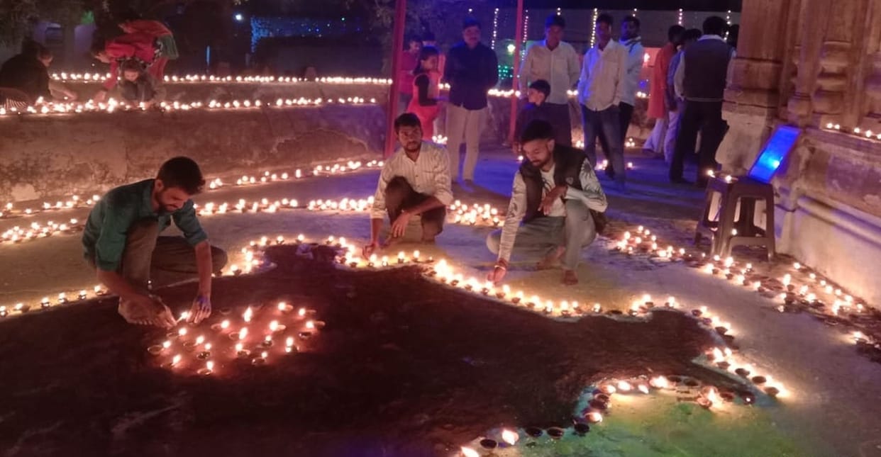 5100 deepon se jagamaga utha bada shivaala