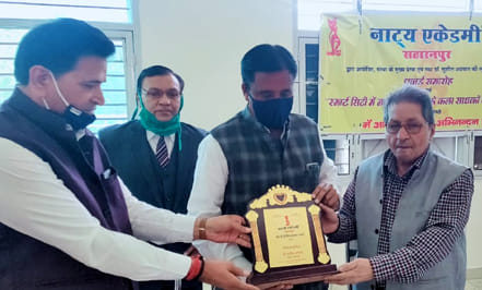 Art plays an important role in personality development: Walia