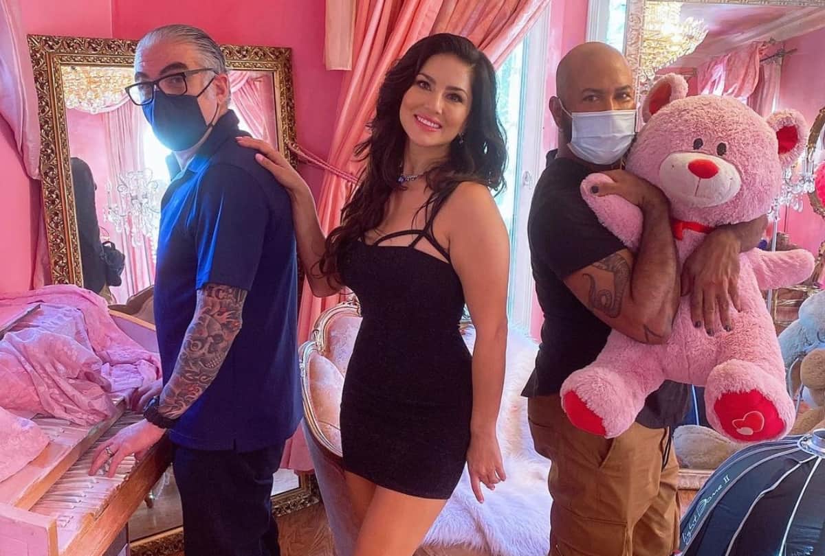 sunny leone bold gorgeous photoshoot looks hot photos in traditional outfit