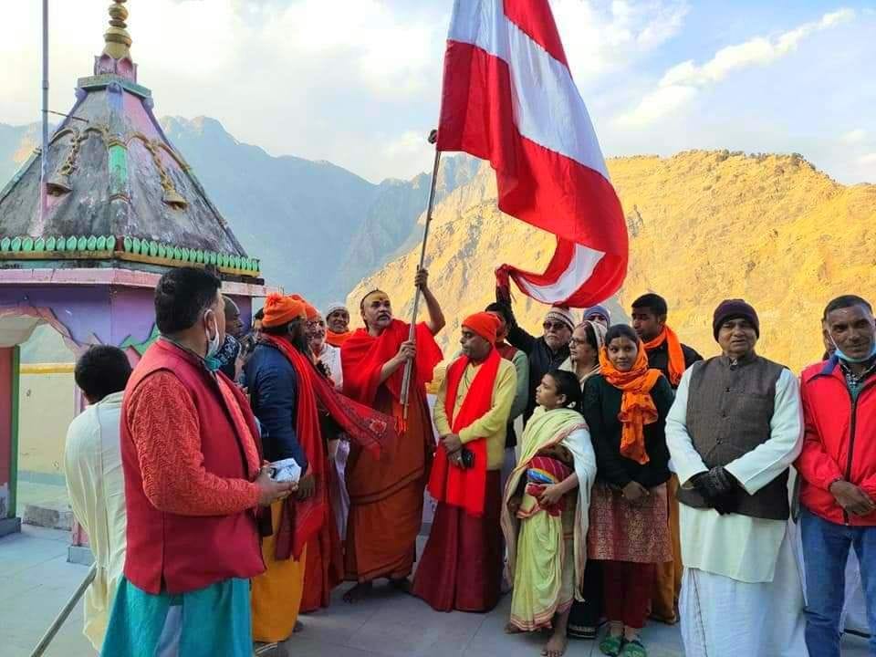 Swami Avimukteshwaranand Ji Maharaj assumed charge of operating Jyotirmith