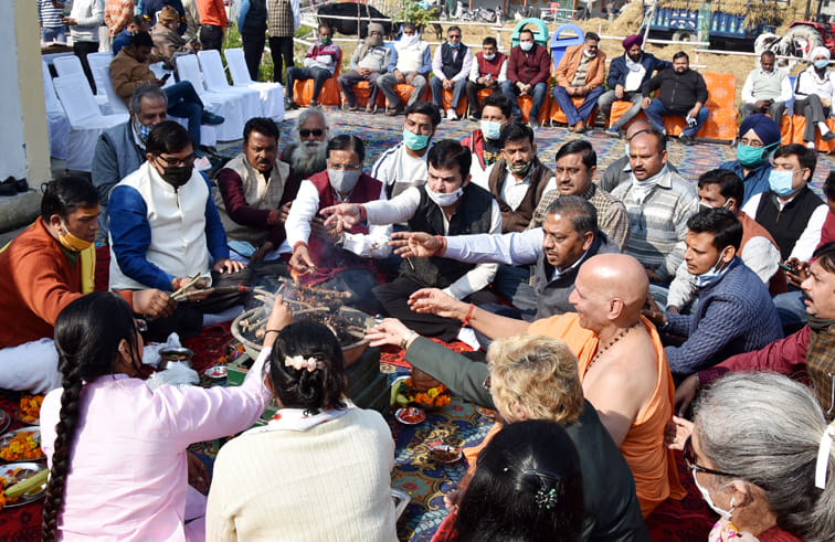 Cow is the basis of our culture, culture and life: Padma Shri Bharat Bhushan
