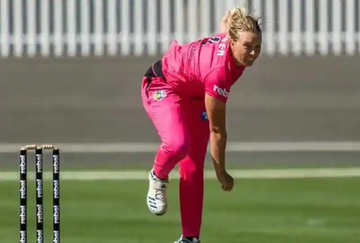 Women Big Bash league 2020: Sydney Sixers fined for incorrectly naming Hayley Silver Holmes in XI