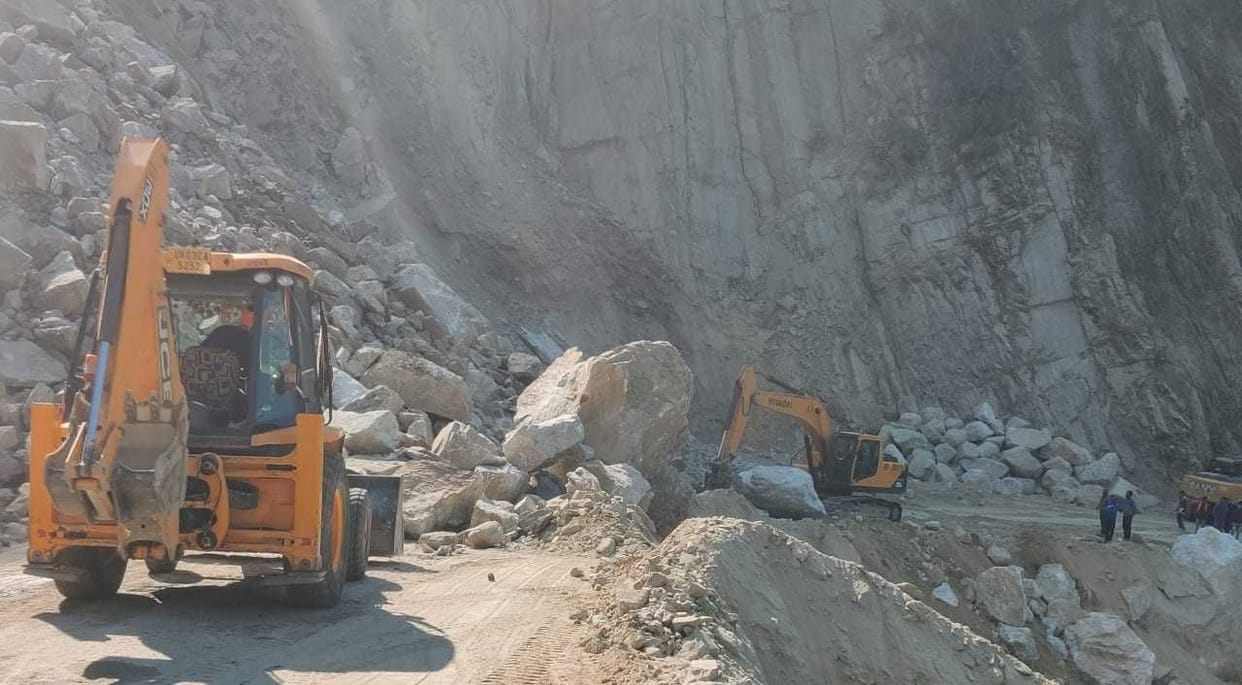 Two and a half hours of movement on national highway