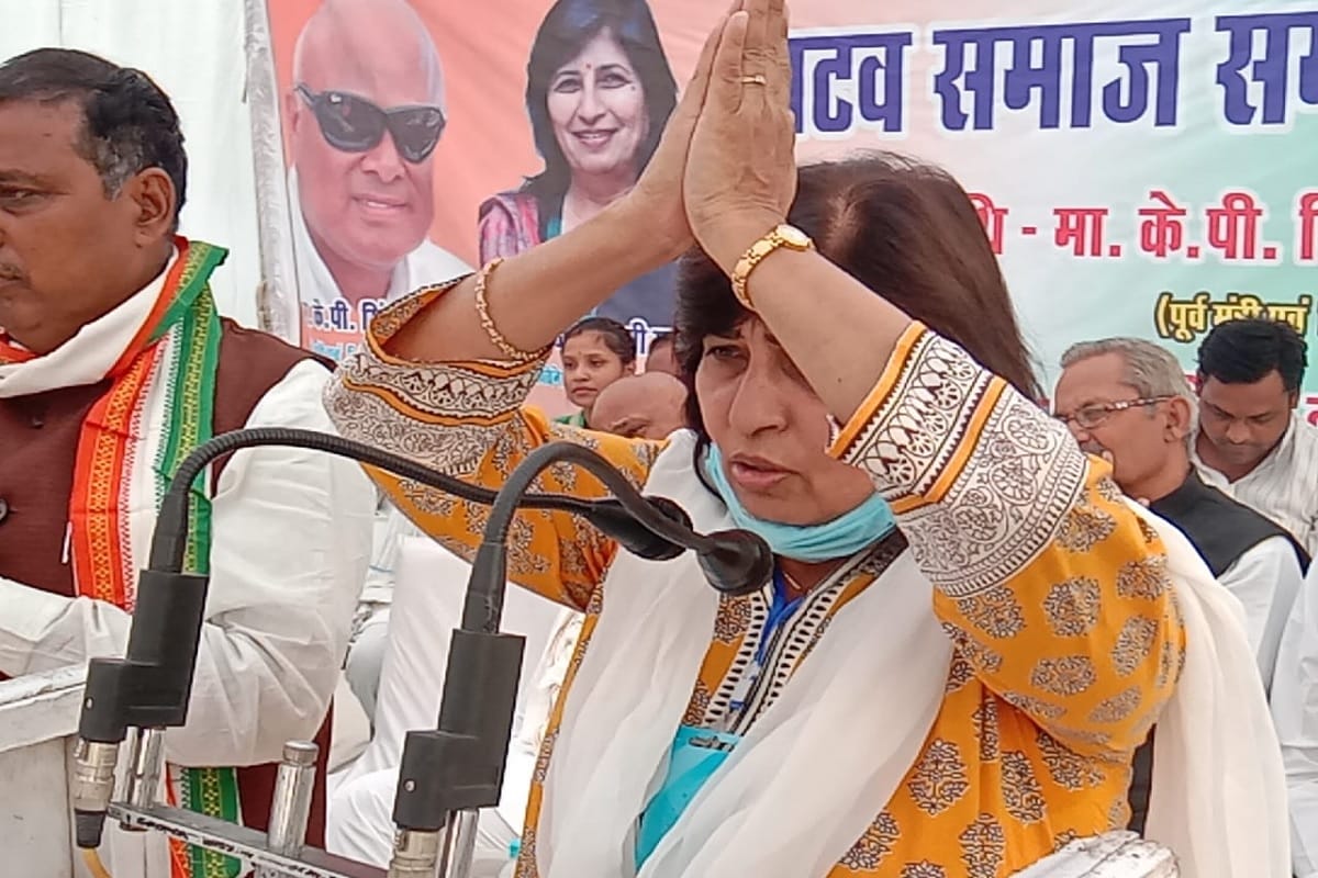 Vijayalaxmi Sadho can take position of Kamal Nath as Opposition Leader