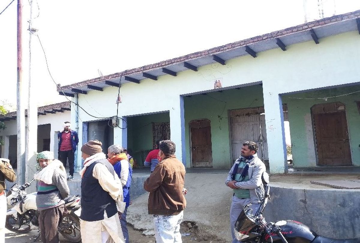 Inside Story Of Lover Commits Suicide In Mant Mathura