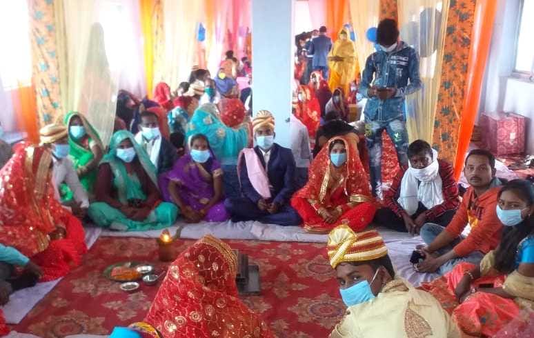 32 couples got married, took seven rounds with masks