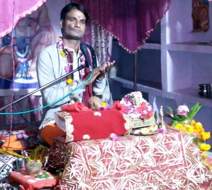 Govind lives on the money earned from honesty - Acharya