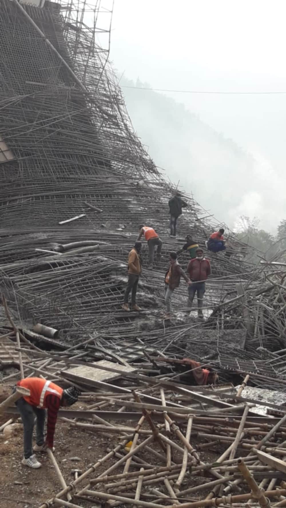 Uttarakhand Latest News: Four Lane under construction Bridge Collapse on Rishikesh Badrinath Highway