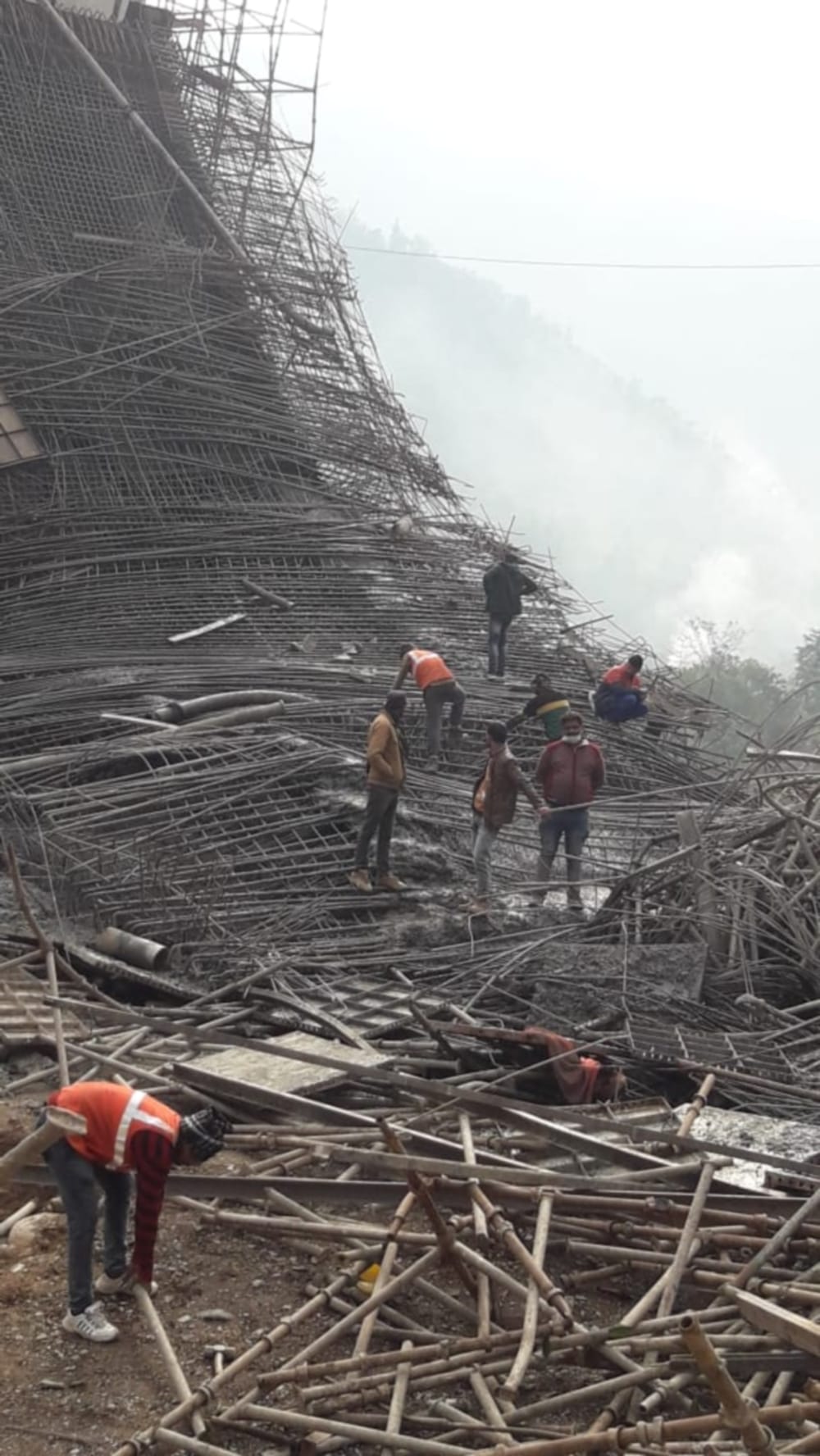 Uttarakhand Latest News: Four Lane under construction Bridge Collapse on Rishikesh Badrinath Highway