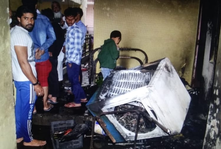 Five people scorched due to fire breaks out in gas cylinder at ManiMajara