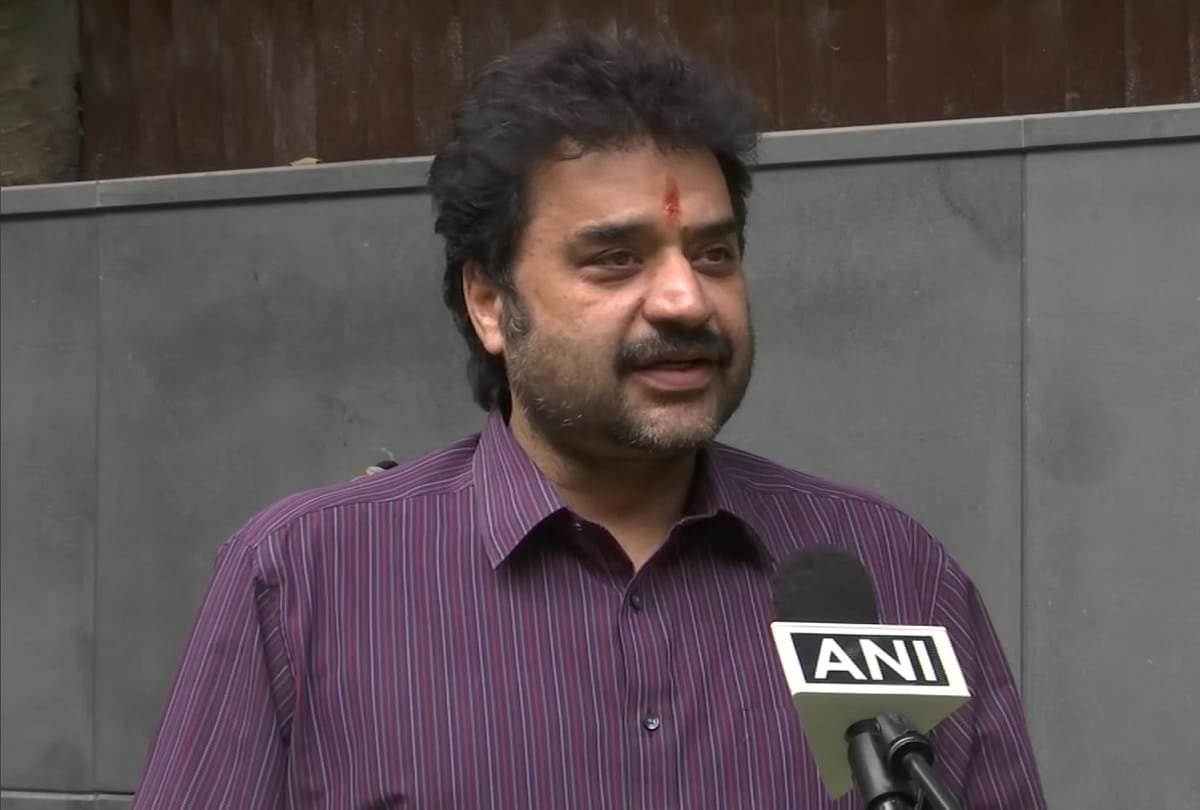 Congress Leader Kuldeep Bishnoi Hits Back At Ghulam Nabi Azad, He Said They Are Plotting To Break Congress Party