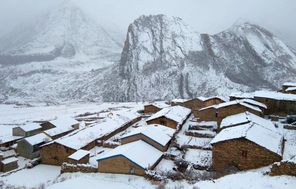 Snowfall in Munsyari