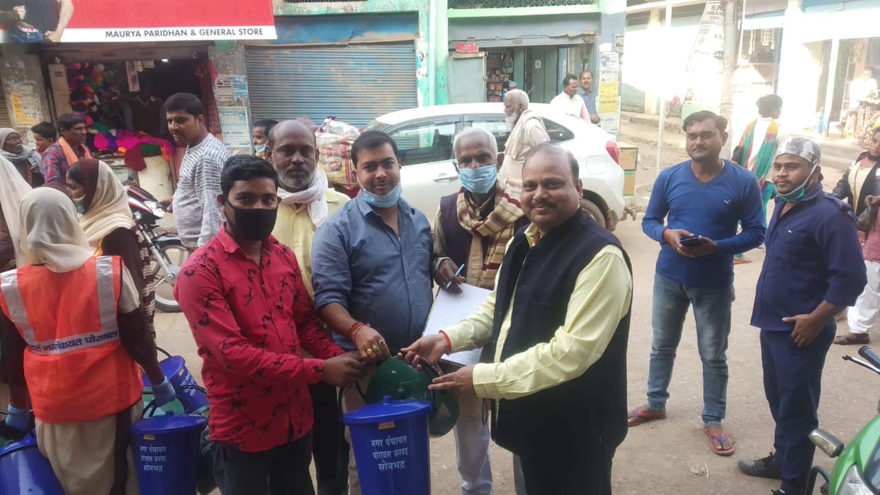 500 Dustbins distributed in Ghoraval