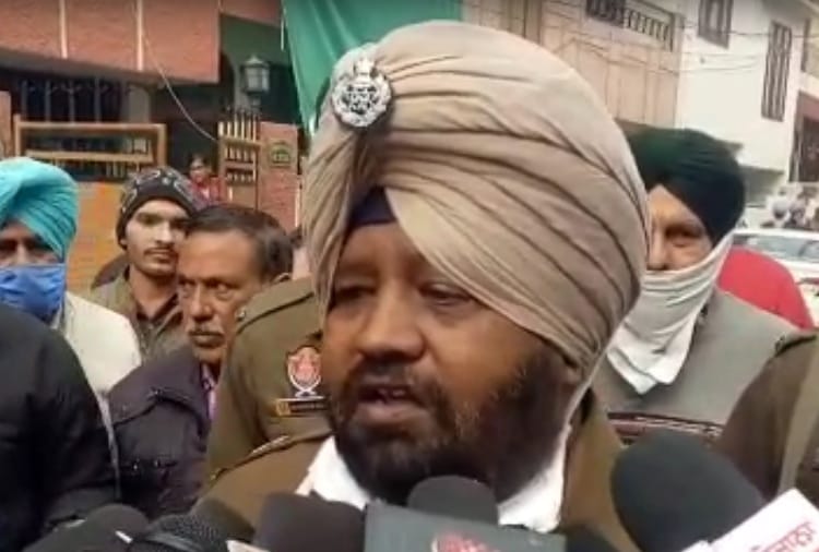 Three dead bodies found from the house in suspicious condition in Bathinda of Punjab
