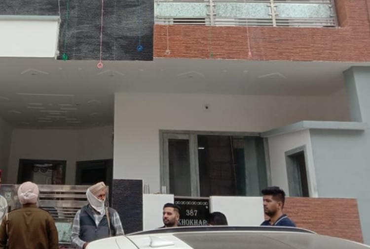 Three dead bodies found from the house in suspicious condition in Bathinda of Punjab