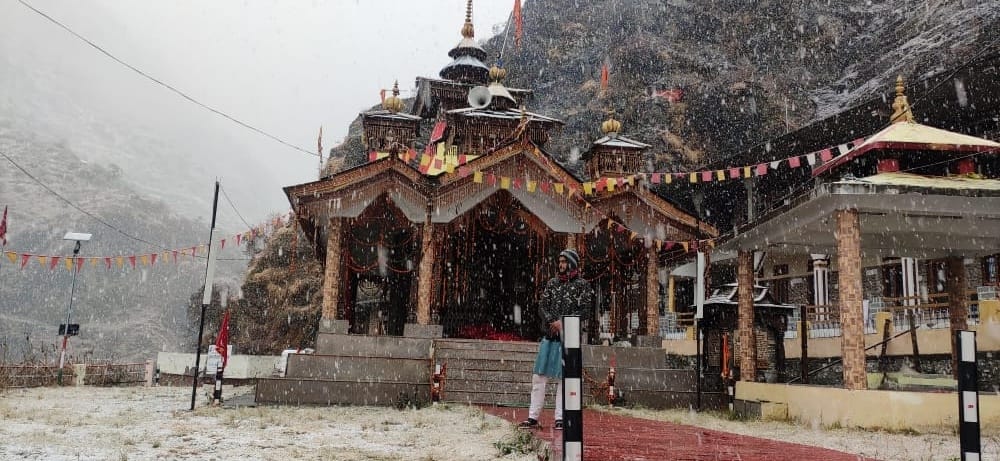 Weather Forecast Today Update in Uttarakhand News: snowfall in high hilly areas