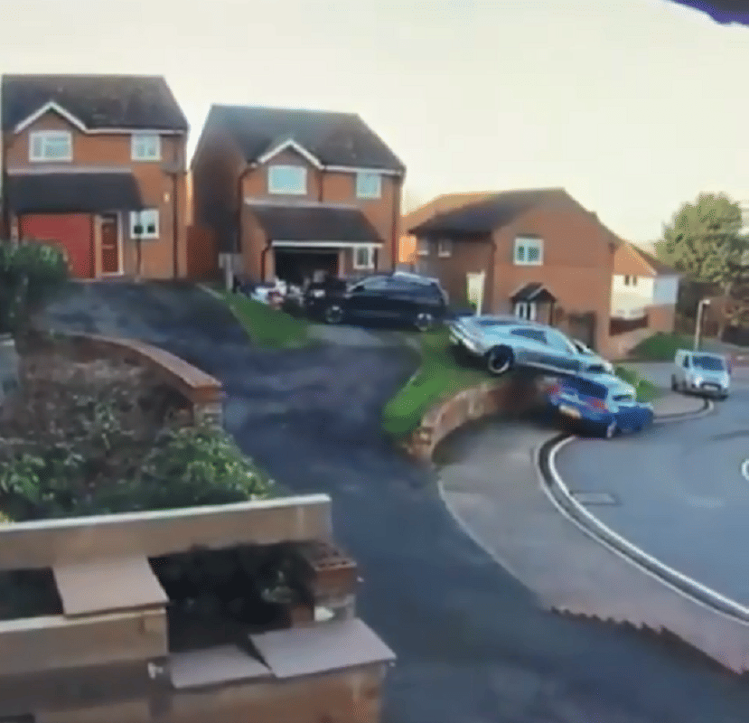 worst car park in uk luxary car Porsche Drives Over Wall and Lands On SUV Car Video viral on social media worst car parking videos