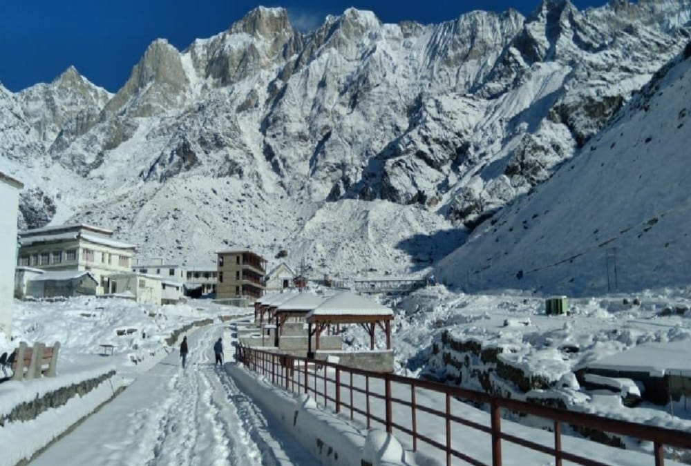 Uttarakhand Weather Latest News: Fresh Snowfall In Hilly Areas, Snow Covered Kedarnath Awesome Visuals