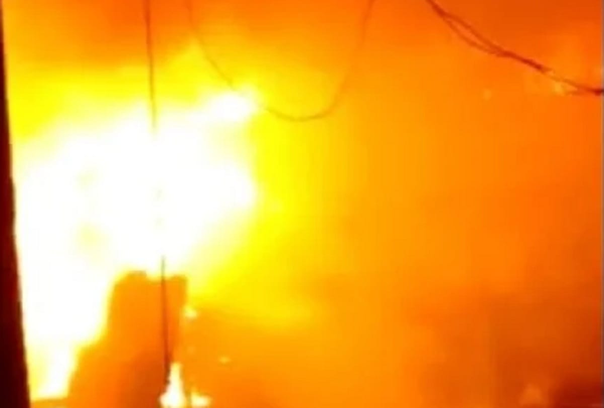 mother and four girls die in a building fire in Chicago