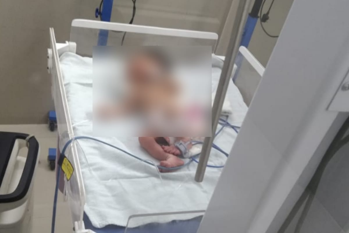 Coronavirus Pandemic doctors claim mother injected vaccine work as a antibodies in child from birth